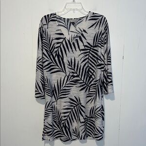 J Valdi XL Cover Up Blue Leaf Patterned Tunic V neck 0313264